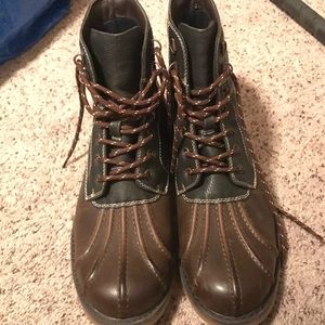 Duck boots